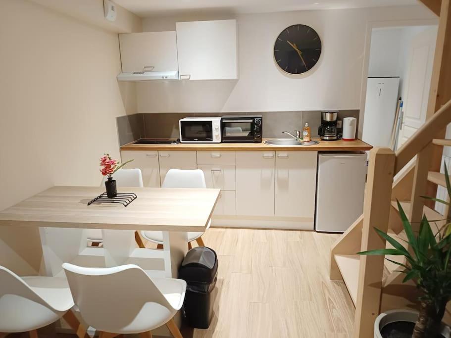 Apartamento Le Petit Cocon Pont-Évêque Exterior foto